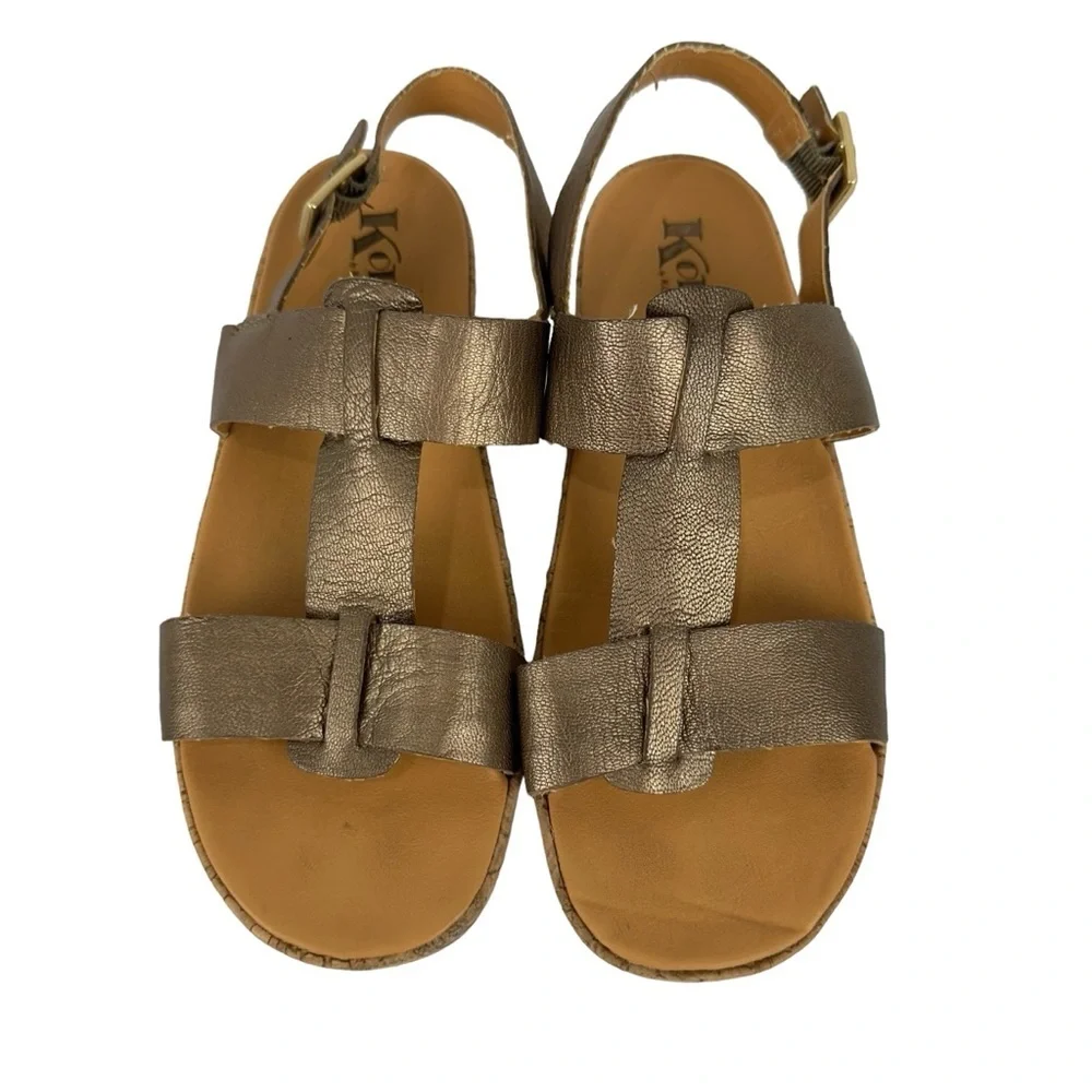 Korks by Kork-Ease Gold T-Strap Slingback Leather Sandals Sz 9